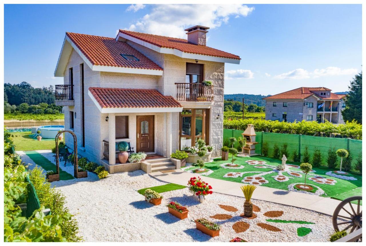 Casa Victoria Garden Con Jacuzzi Y Piscina Vila Caldas De Reis Exterior foto