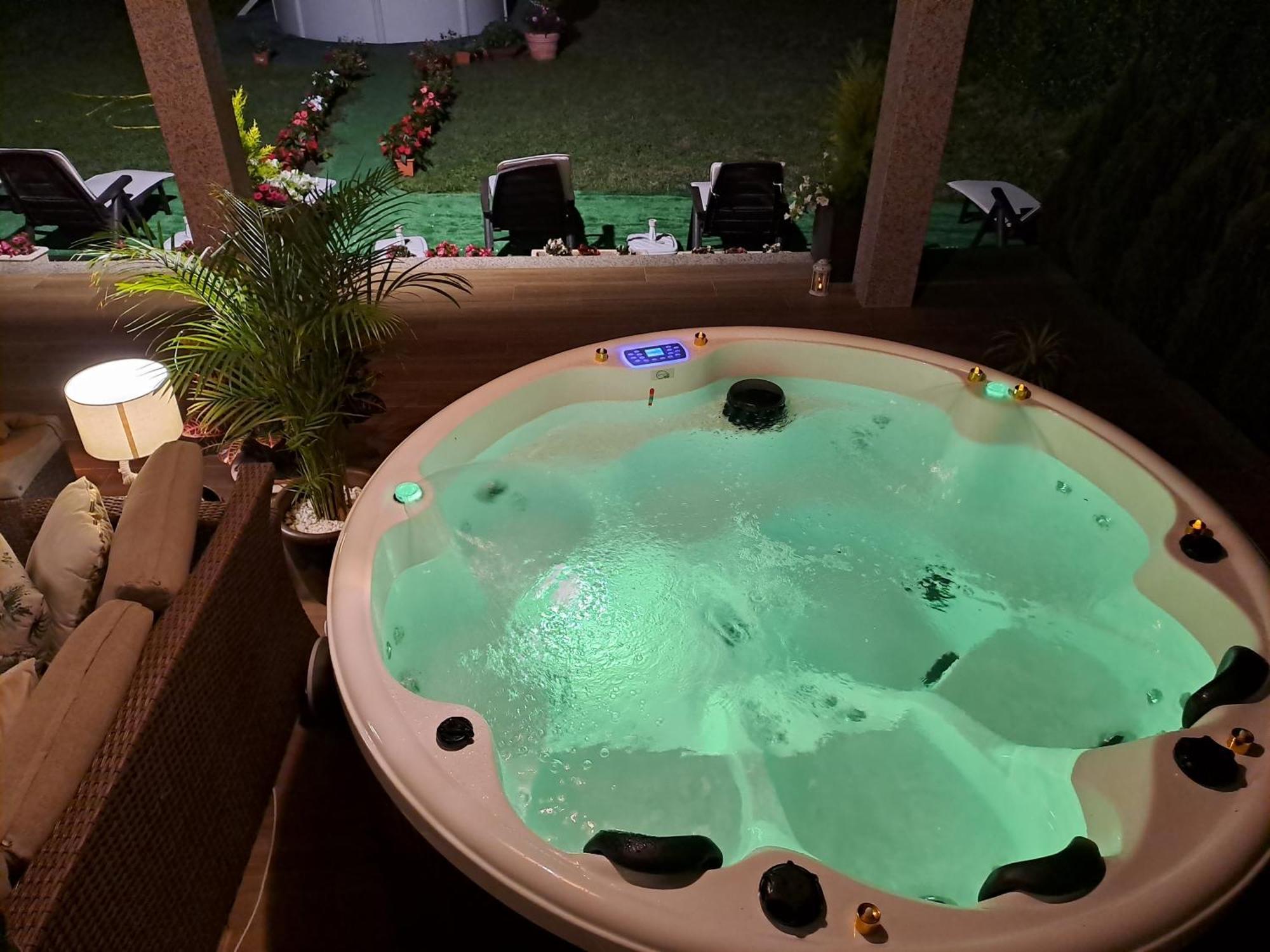 Casa Victoria Garden Con Jacuzzi Y Piscina Vila Caldas De Reis Exterior foto